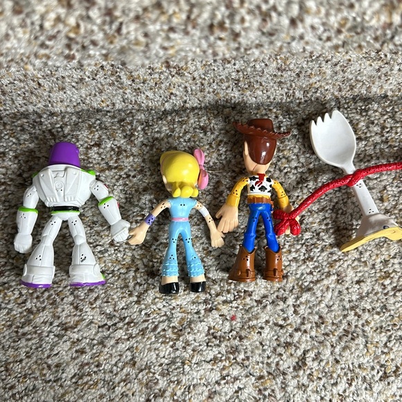 Disney figurine lot - Picture 5 of 10